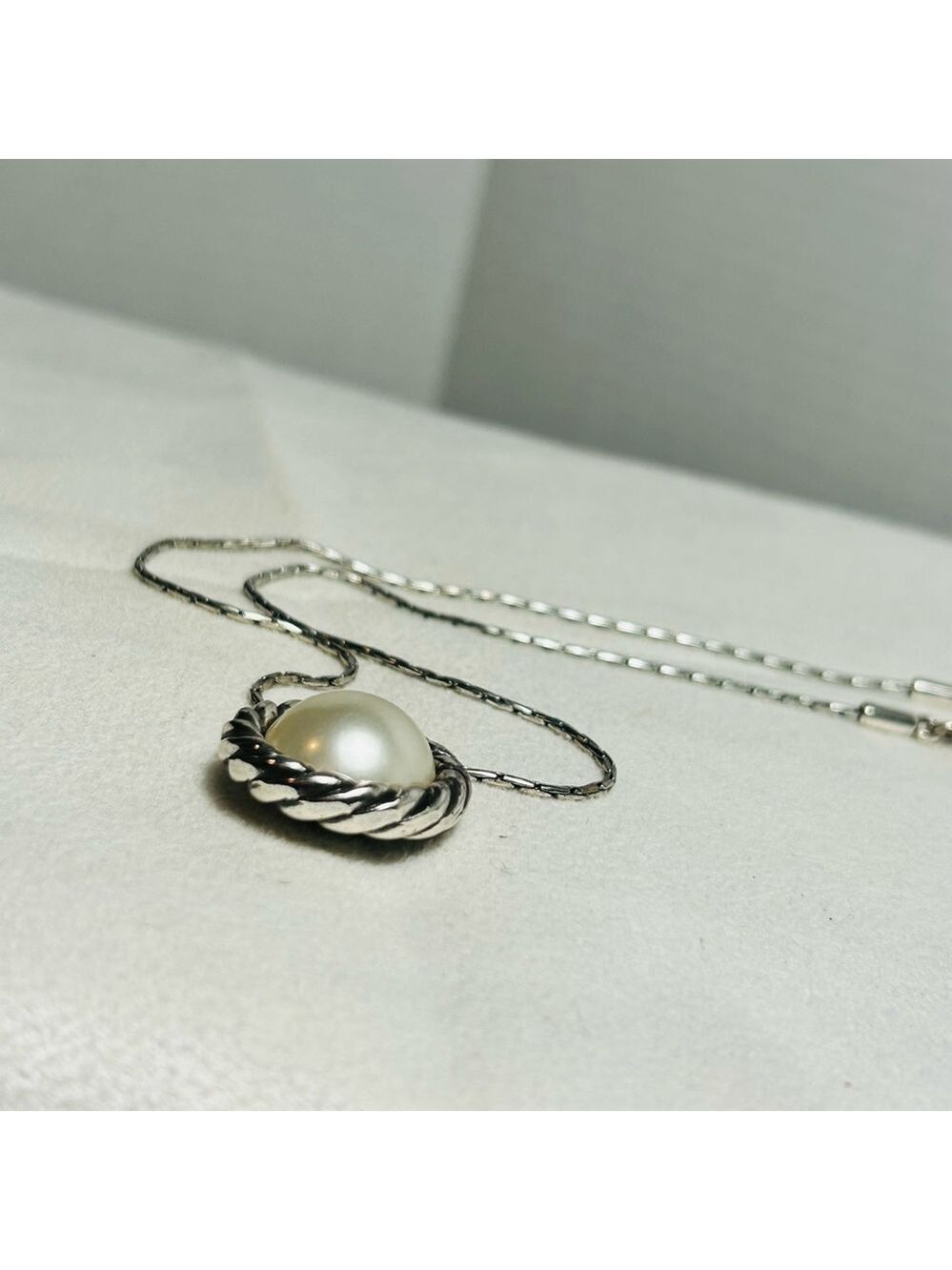 Brighton Magic Pearl Necklace Reversible Pendant Silver Plated Crystals 17" - Picture 14 of 14